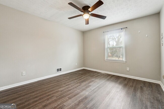 Building Photo - 2235 Emerald Springs Dr