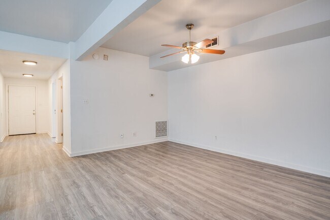 Building Photo - Mockingbird Garden Apartments