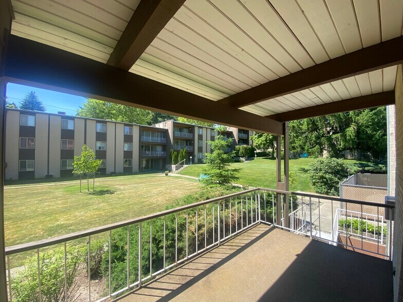 Building Photo - 1220 NW State St