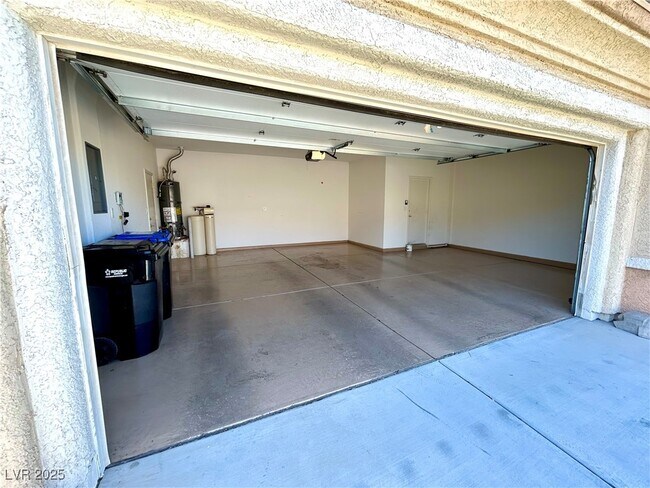 Building Photo - 2487 Hardin Ridge Dr