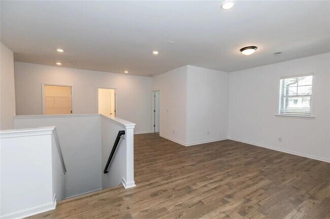 Building Photo - 2247 Braystone Ln