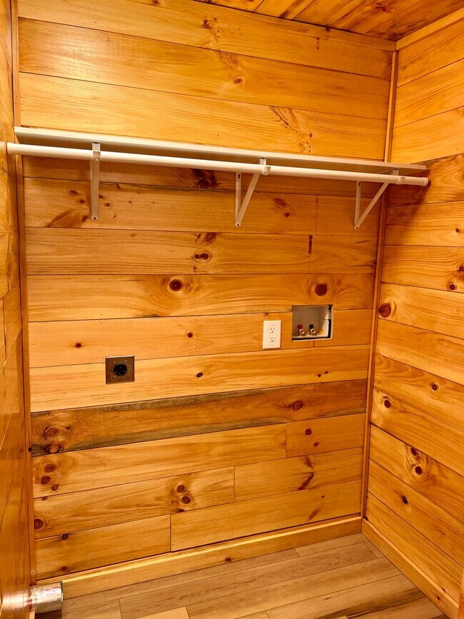 Building Photo - Updated 2 Bed 1 Bath Home in Mars Hill, NC!!