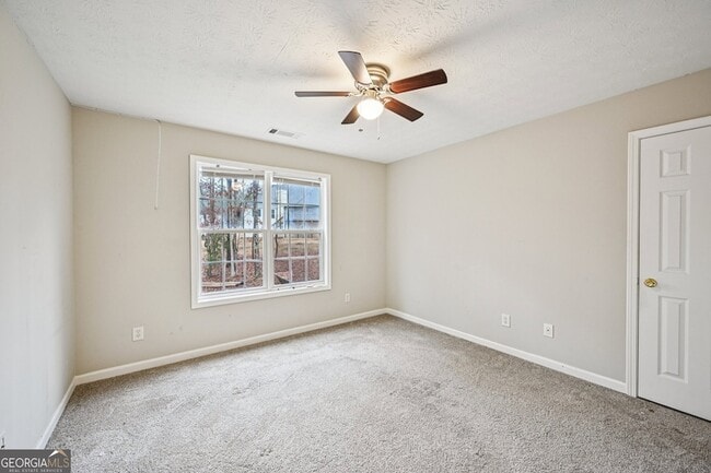 Building Photo - 25 Castlehill Ct