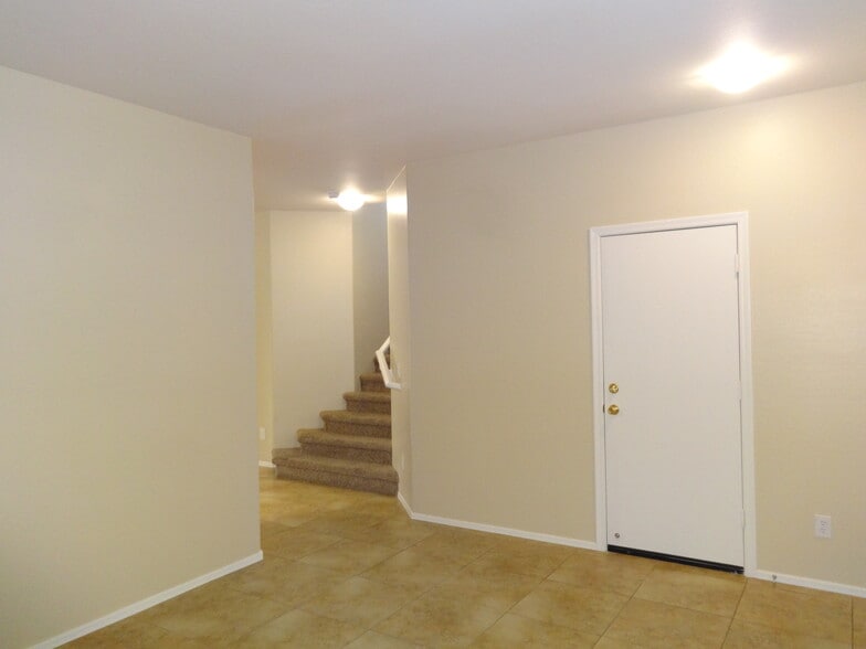 Building Photo - 7600 W Spur Dr