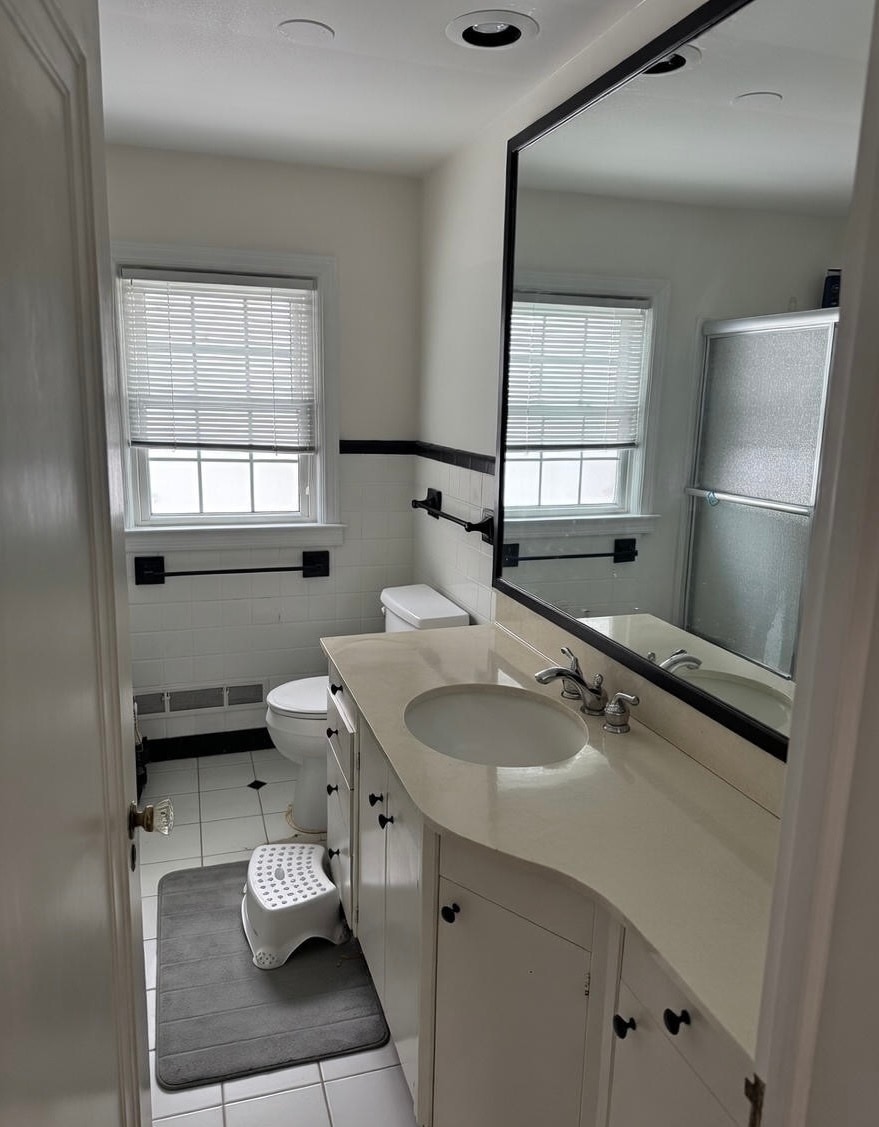 Building Photo - 1009 S Kinney Ave