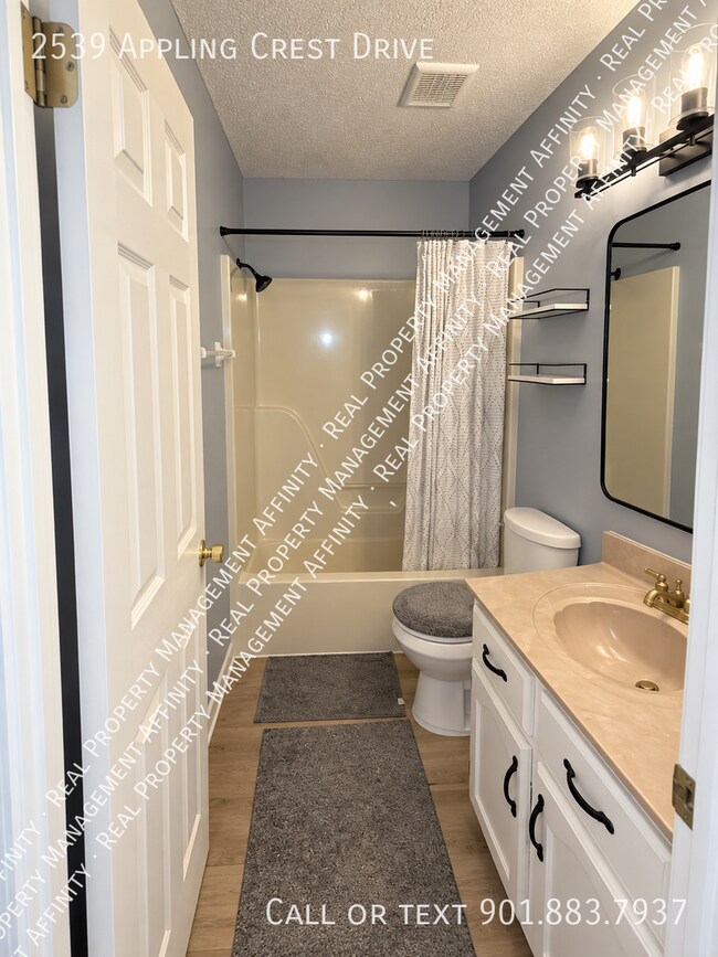Building Photo - 2539 Appling Crest Dr