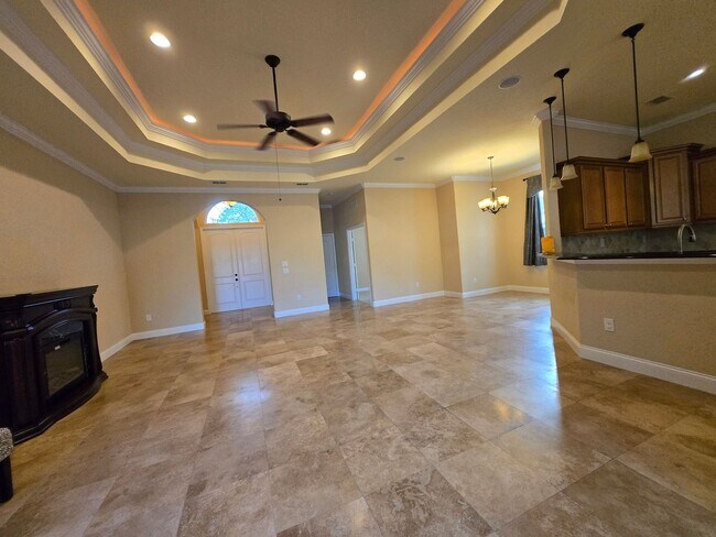 Building Photo - 5/3.5 Willow Oak Plantation