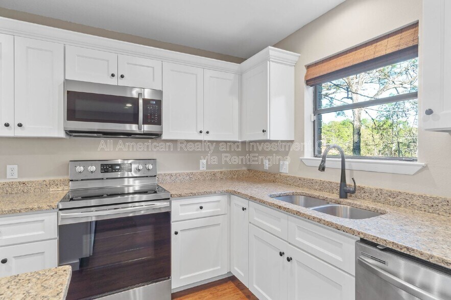 Building Photo - 1315 Grandview Dr