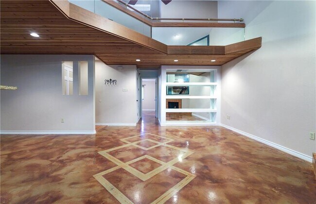 Building Photo - 8200 Neely Dr