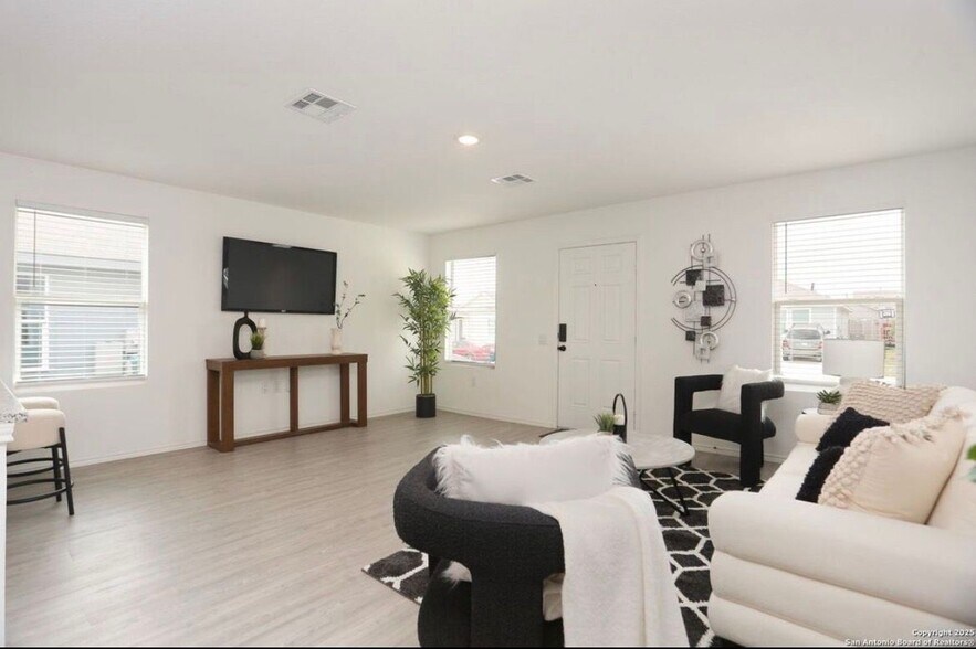 Building Photo - 9454 Tarbutton Trl