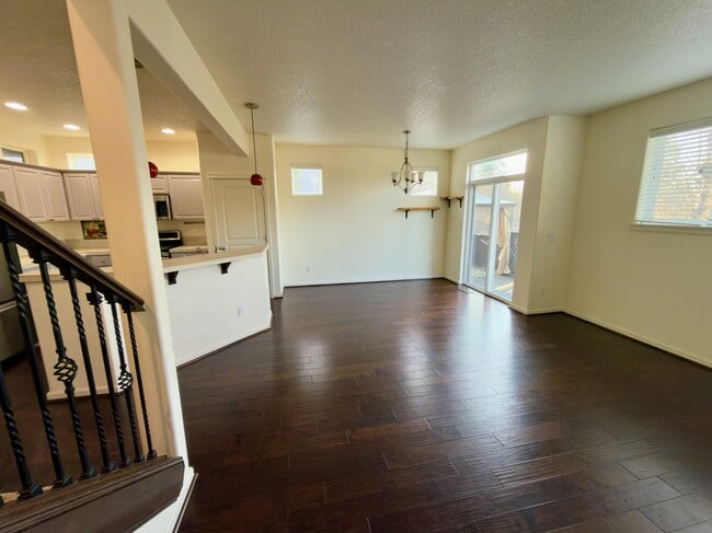 Building Photo - 20893 SW Edgemont St