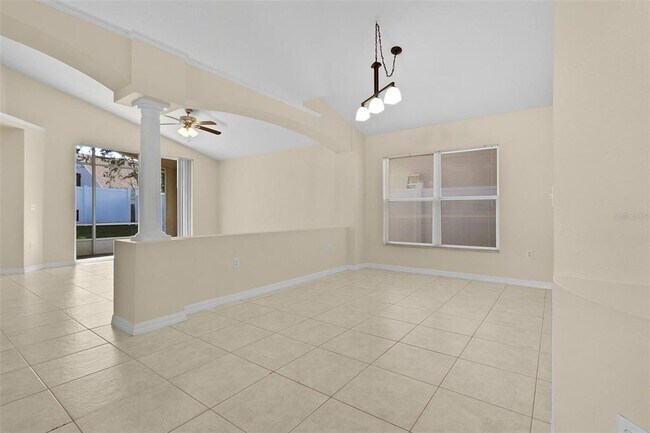 Building Photo - 2546 Crown Ridge Cir