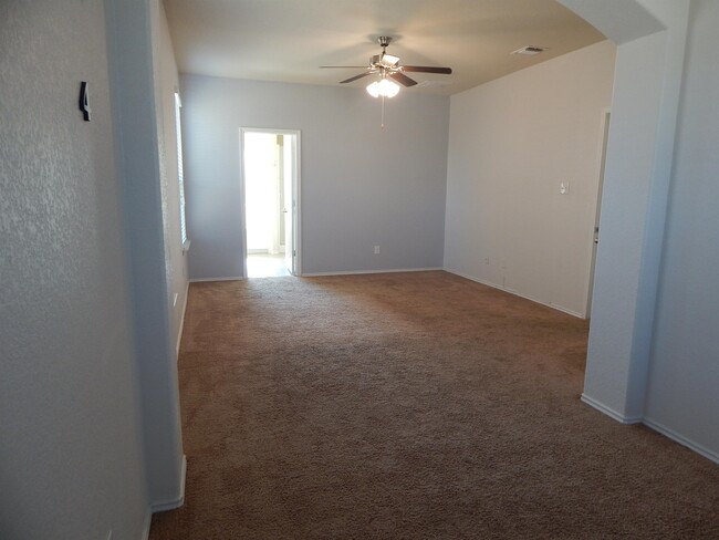 Building Photo - 1310 Stonewall Ridge