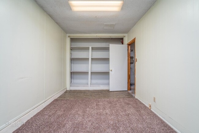 Building Photo - 2649 Garfield Ave