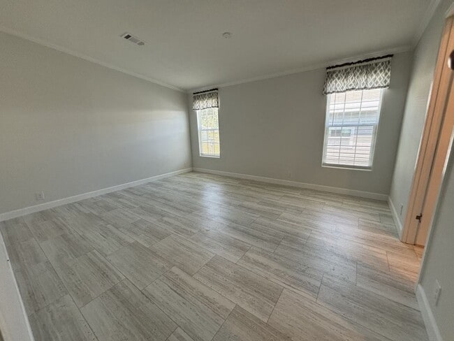 Building Photo - 2 Kimberly Ct