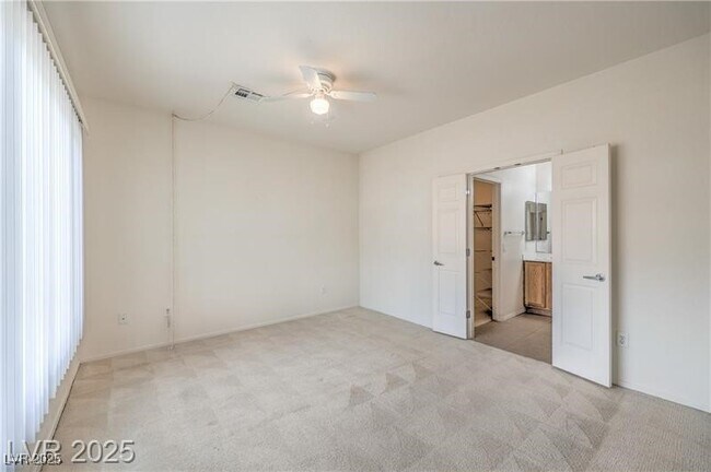 Building Photo - 3520 Kittiwake Rd