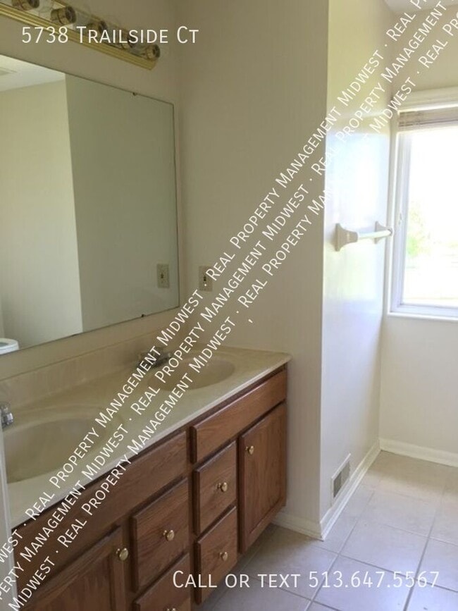 Building Photo - 5738 Trailside Ct