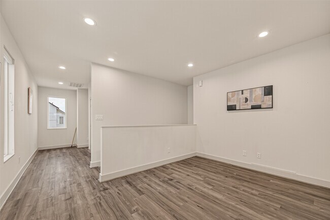 Building Photo - 4418 Bora Bora Ln