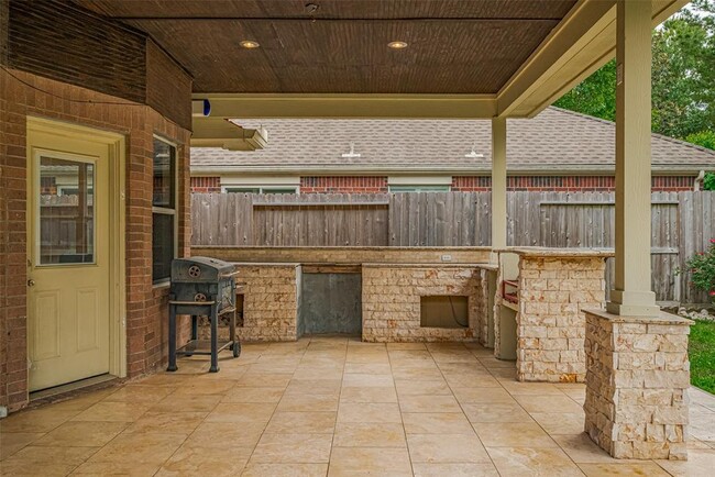 Building Photo - 3911 Fall Branch Dr