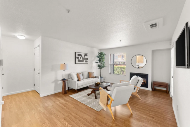 Building Photo - 7283 Florin Mall Dr