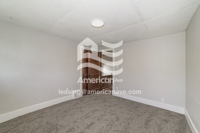 Building Photo - 1205 W Brons Ave