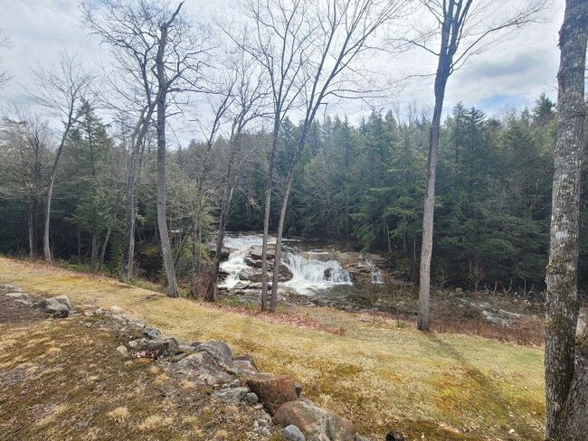 Building Photo - 6 month SUMMER SEASONAL on the River - $500 DISCOUNT!! - $2400/mo 2 bed 2 bath available now!