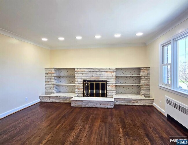 Building Photo - 118-120 Nolton Street Unit 1