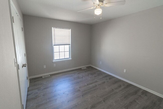 Building Photo - 1417 Bodie Dr