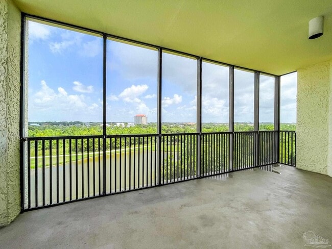 Building Photo - 612 Lost Key Dr