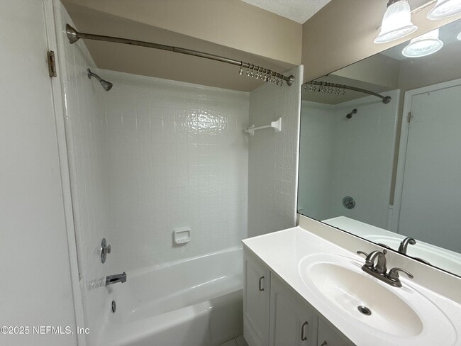 Building Photo - 1 Turtleback Trail