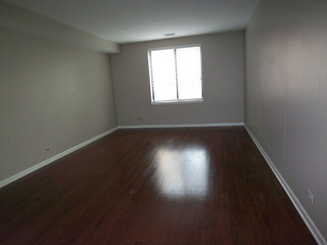 Building Photo - 110 S Dunton Ave