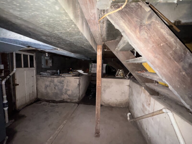 Building Photo - 112 N 13th St