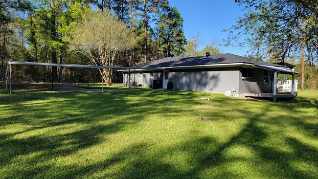 Building Photo - 2200 Joe Rushing Ln