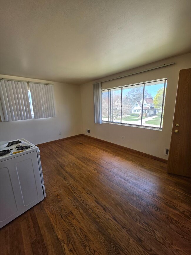 Building Photo - 8641 W Lapham St