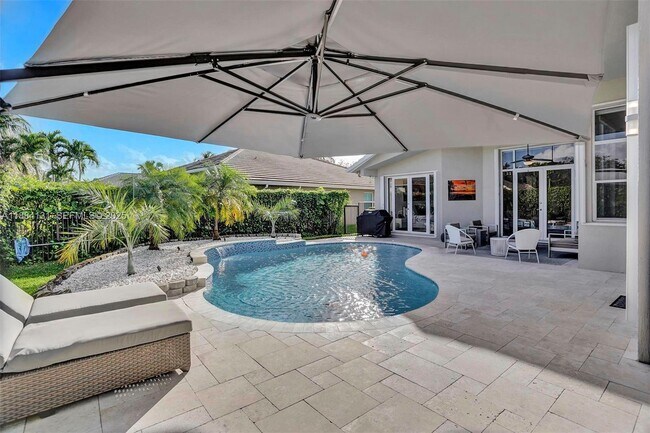 Building Photo - 3772 Oak Ridge Cir