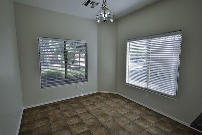 Building Photo - Rancho Sahuarita