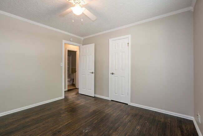 Building Photo - Cute Tulsa Home Coming Soon! 3 bedrooms and 1 bath