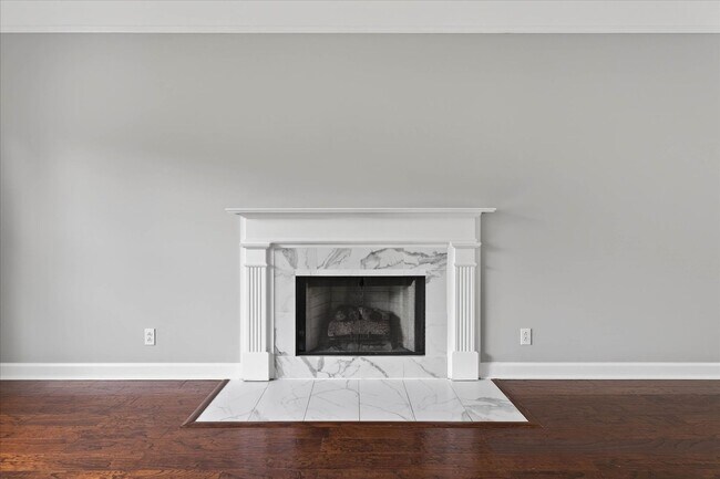 Building Photo - 3 Bedroom 2 1/2 Bath Pet Friendly Home For Rent In Rudolphtown Subdivision!
