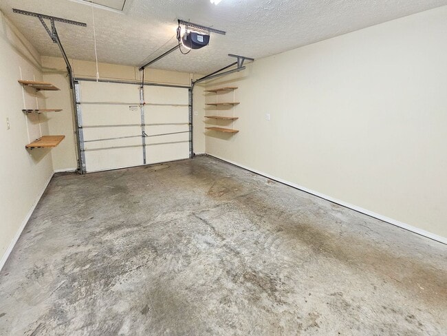 Building Photo - 857 Ashley Michelle Ct