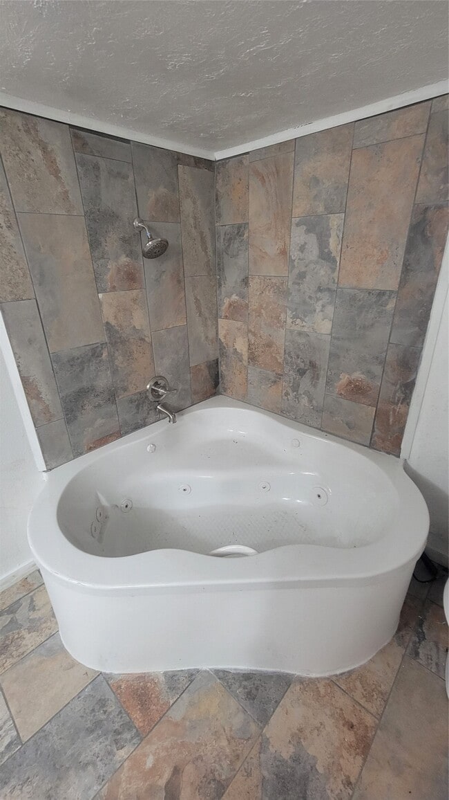 Building Photo - 2960 Call St