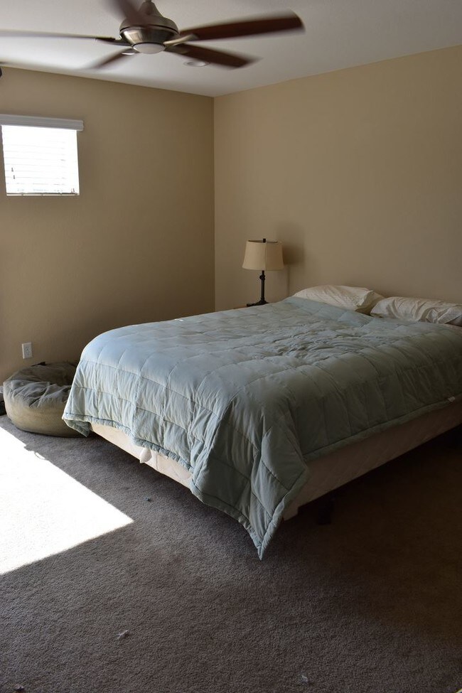 Building Photo - 611 Grandview Meadows Dr