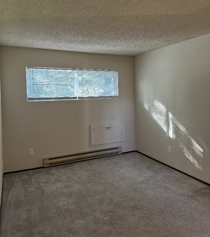 Building Photo - 1043 Copeland Creek Dr