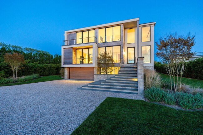 Building Photo - 345 Dune Rd