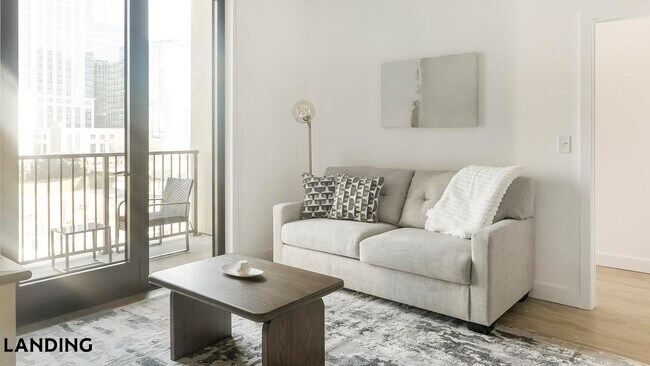 Building Photo - 1007 S Mint St