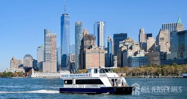 Building Photo - 2 Spinnaker Dr