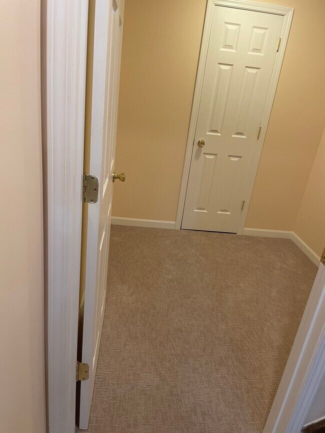 Building Photo - 1723 Wildberry Dr