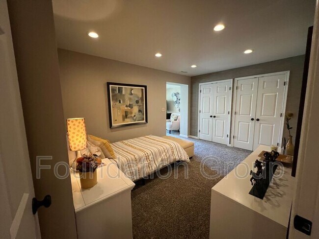 Building Photo - 3417 122nd Pl NE