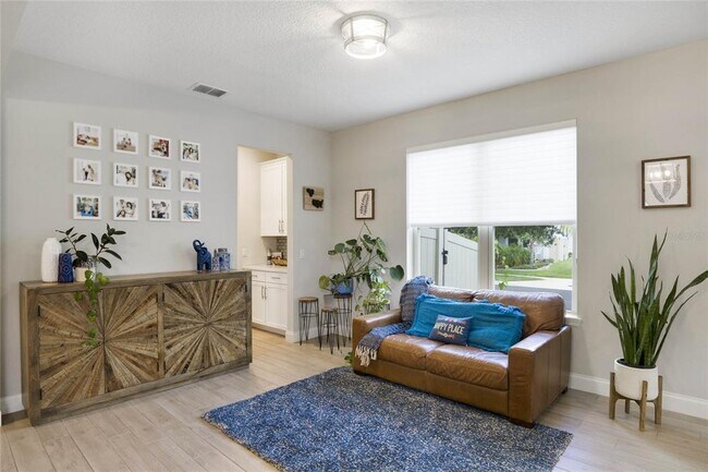 Building Photo - 8414 Vivaro Isle Way