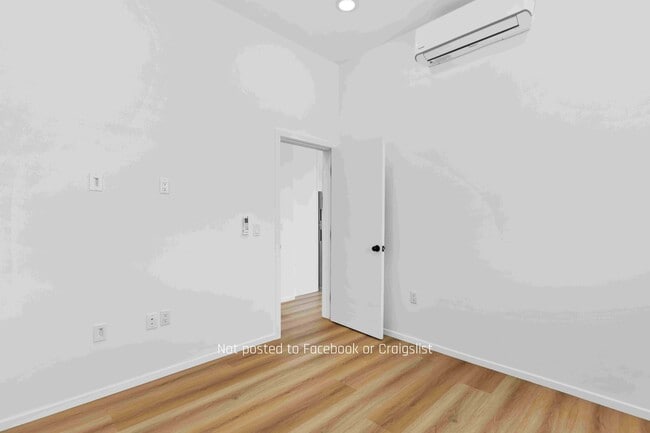 Building Photo - 2850 Nye St