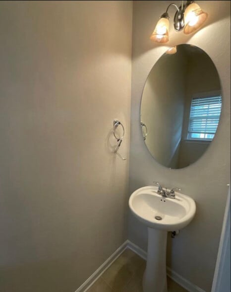 Building Photo - 6941 Rogers Point